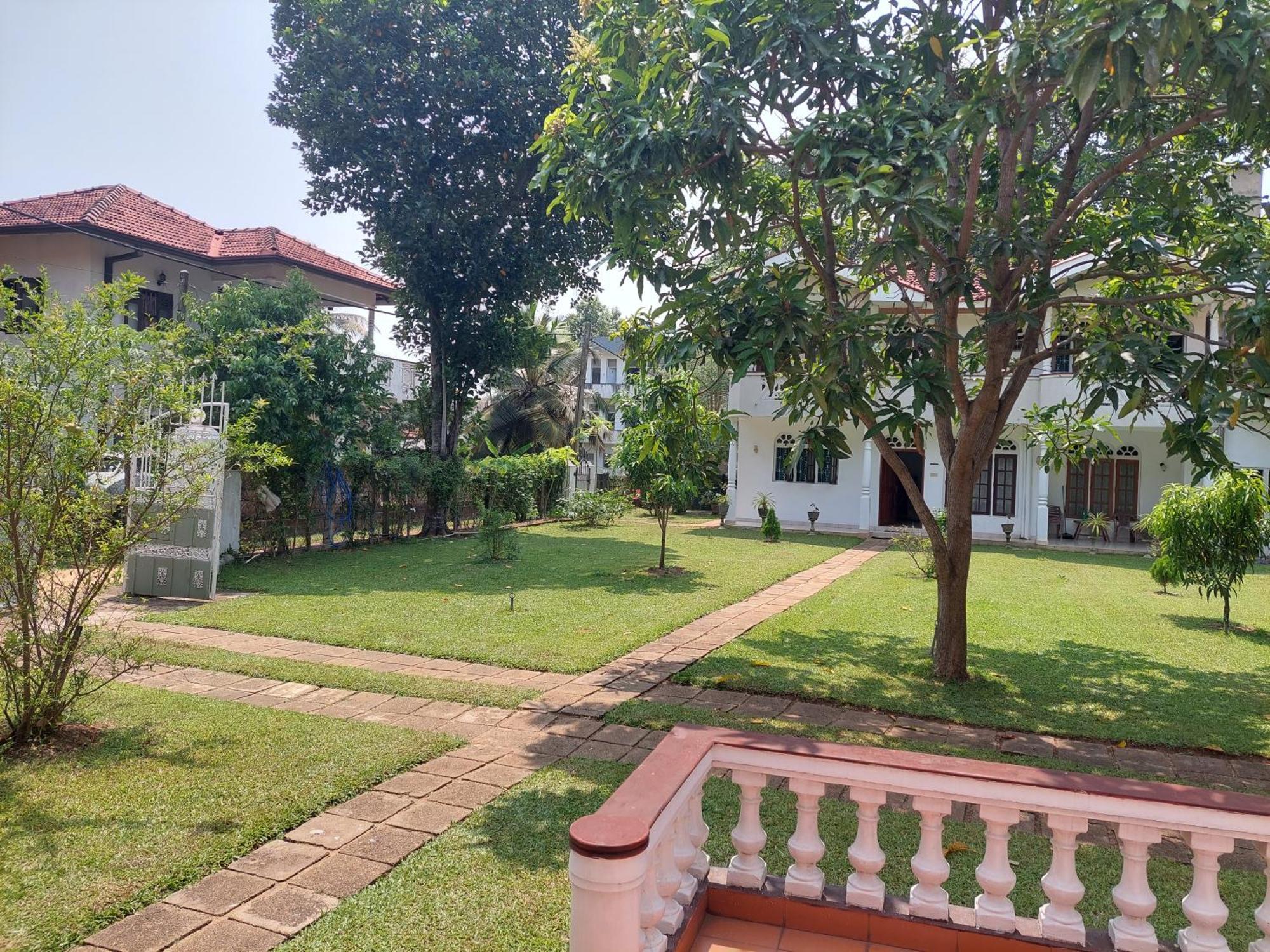 Gudsmith Home Negombo Ngoại thất bức ảnh