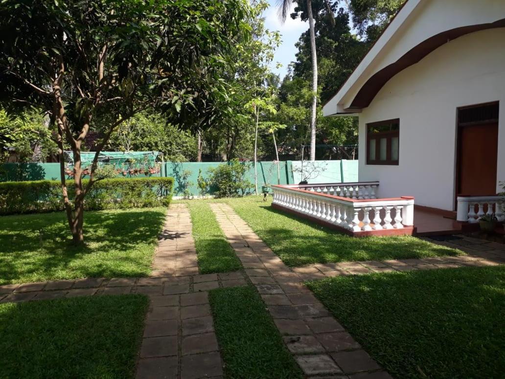 Gudsmith Home Negombo Ngoại thất bức ảnh